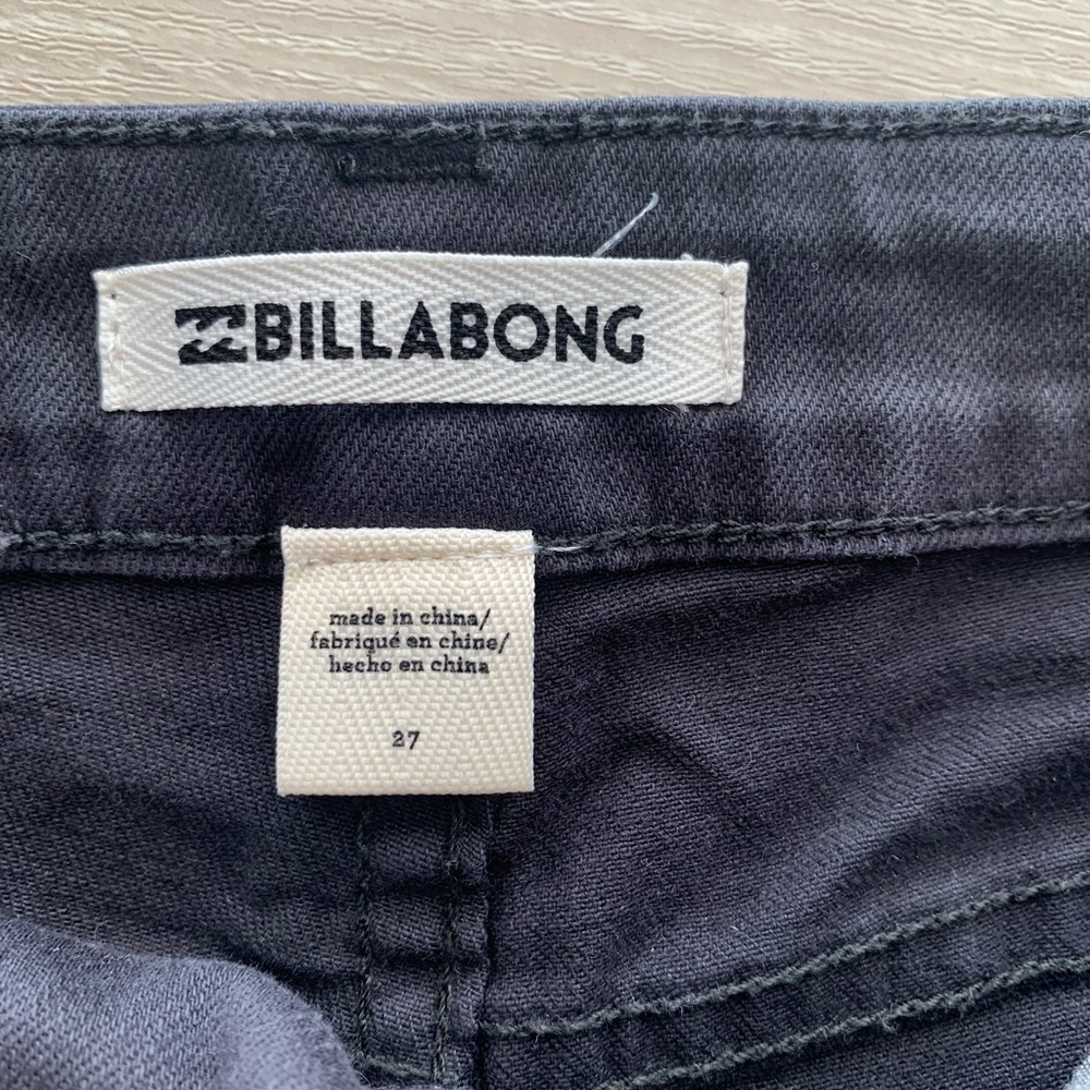 black billabong jean shorts - Picture 2 of 3